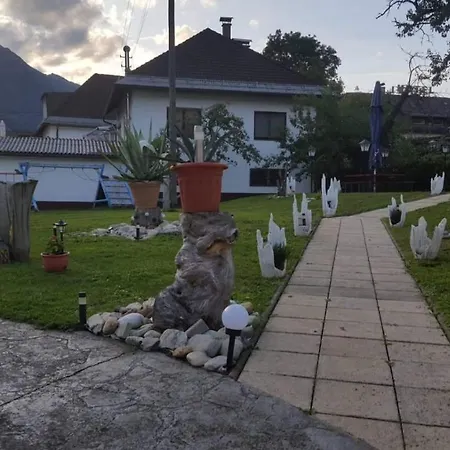 Kirchenwirt Kolbnitz Konukevi Unterkolbnitz